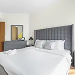 Vayk- Delightful 2 Bd In Jlt With Marina Views