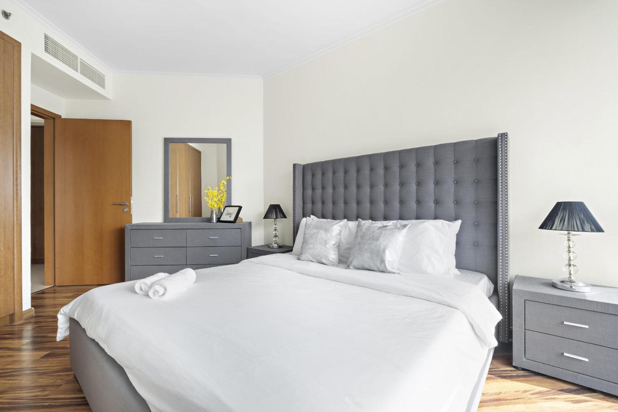 Apartment Vayk- Delightful 2 Bd In Jlt With Marina Views