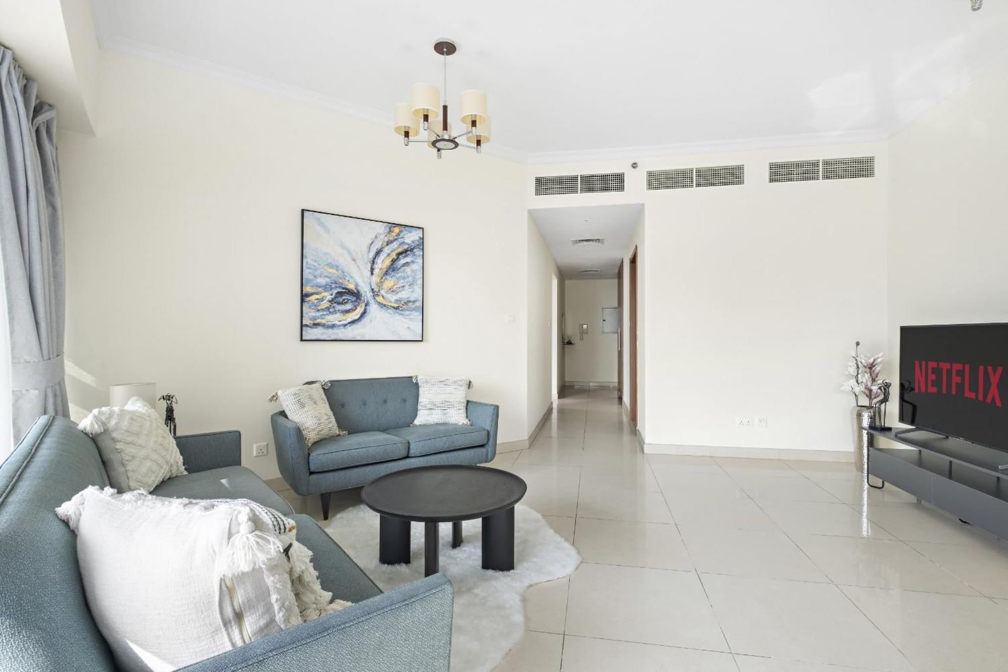 Vayk- Delightful 2 Bd In Jlt With Marina Views Apartment