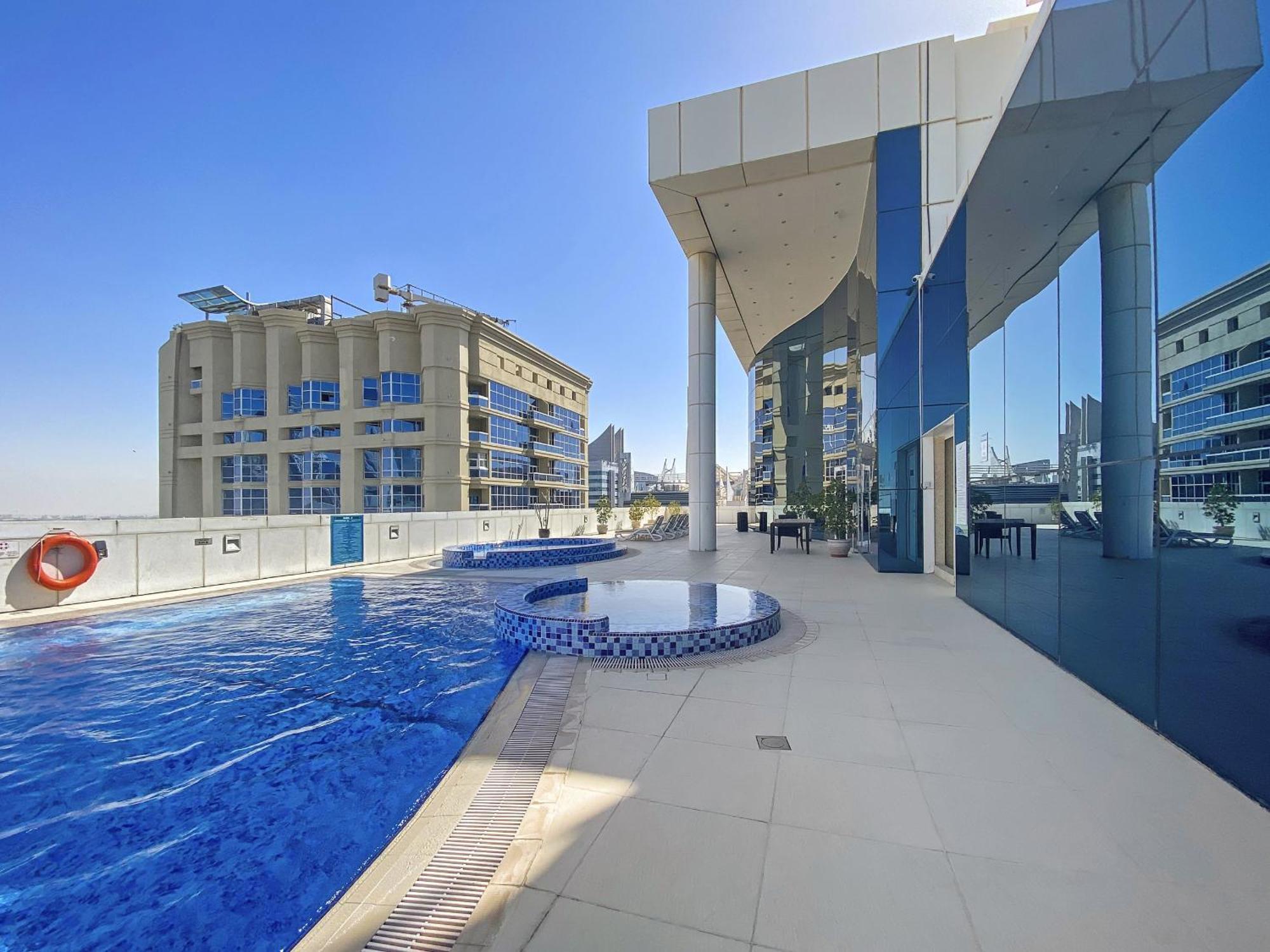 Vayk- Delightful 2 Bd In Jlt With Marina Views Dubai