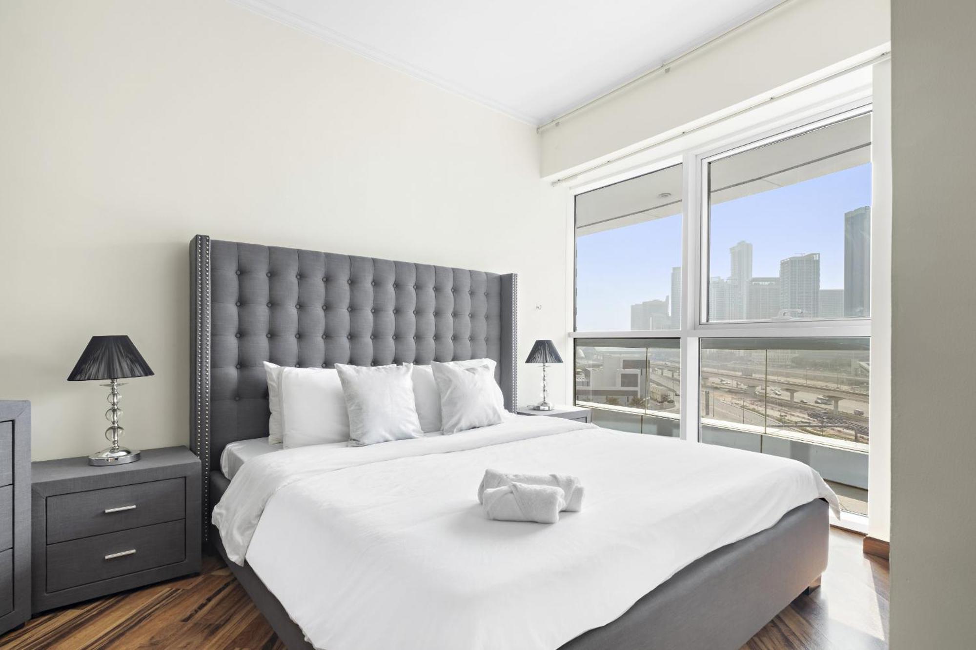 Vayk- Delightful 2 Bd In Jlt With Marina Views Apartment